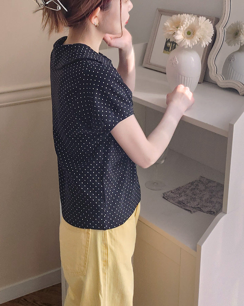 dot puff sleeve collar T