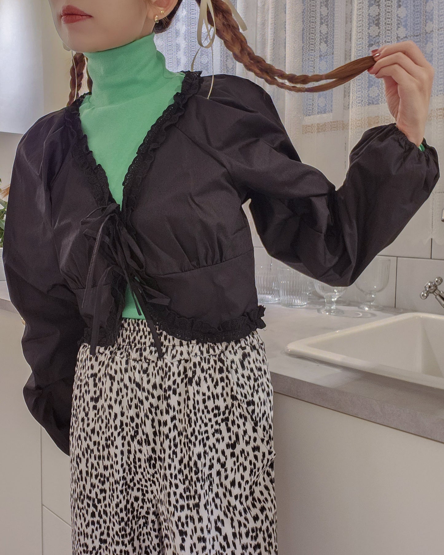 frill double ribbon blouse