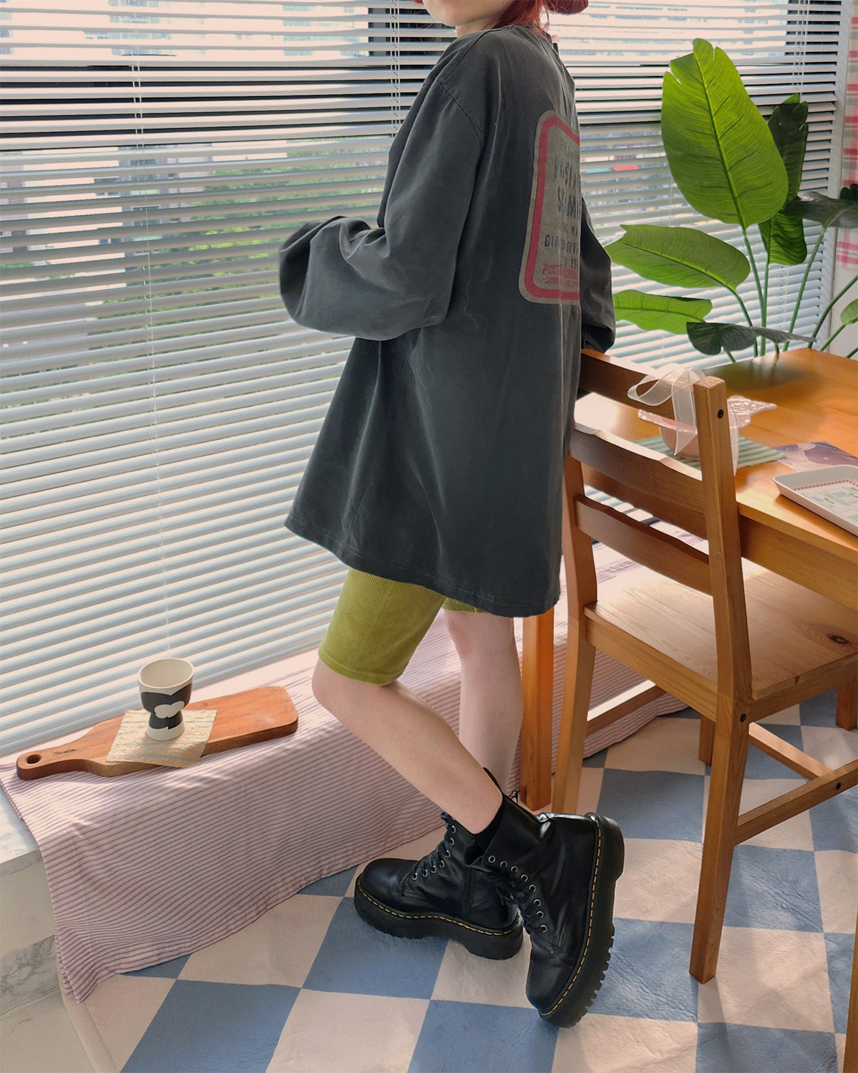 pigment box logo oversize long sleeve T