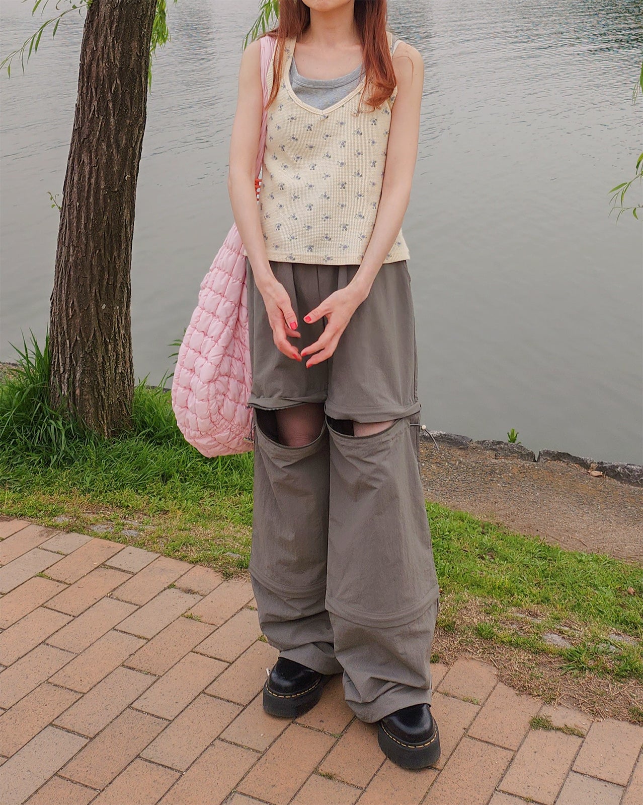 flower waffle sleeve less top