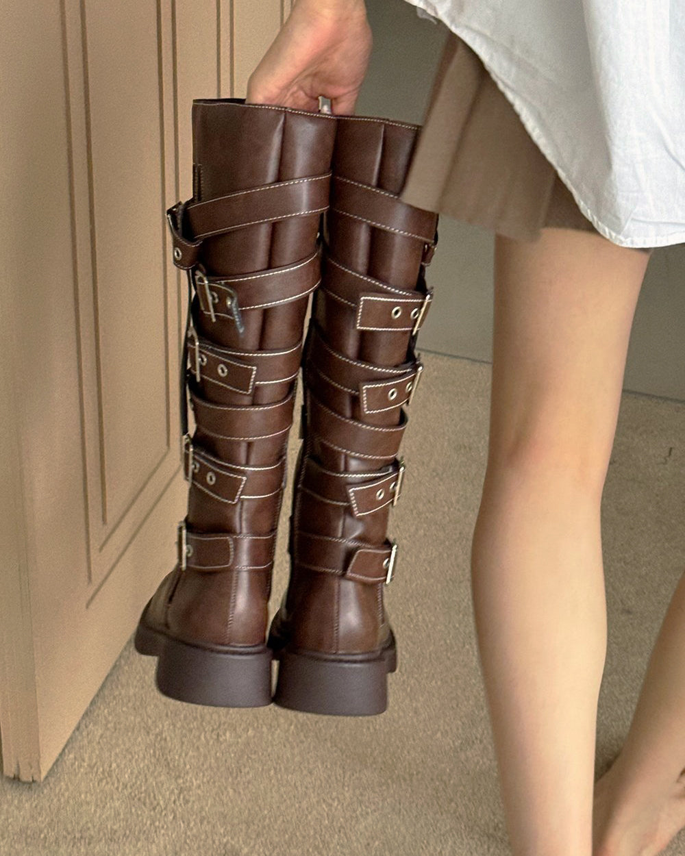 overlapped belt boots