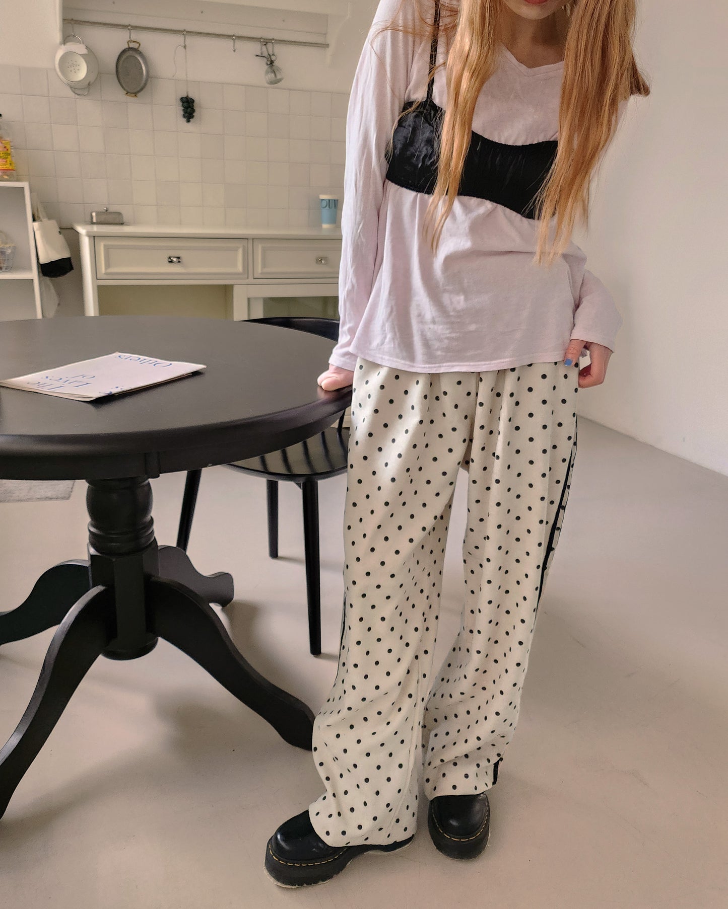 dot side line light corduroy pants