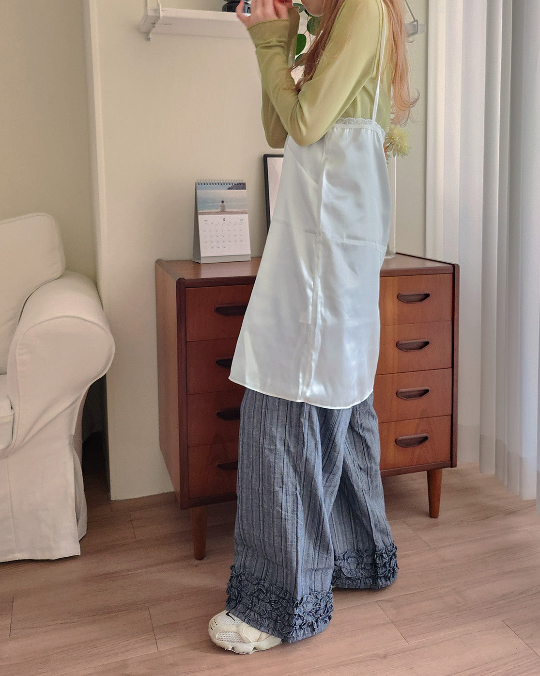 stripe hem frill pants