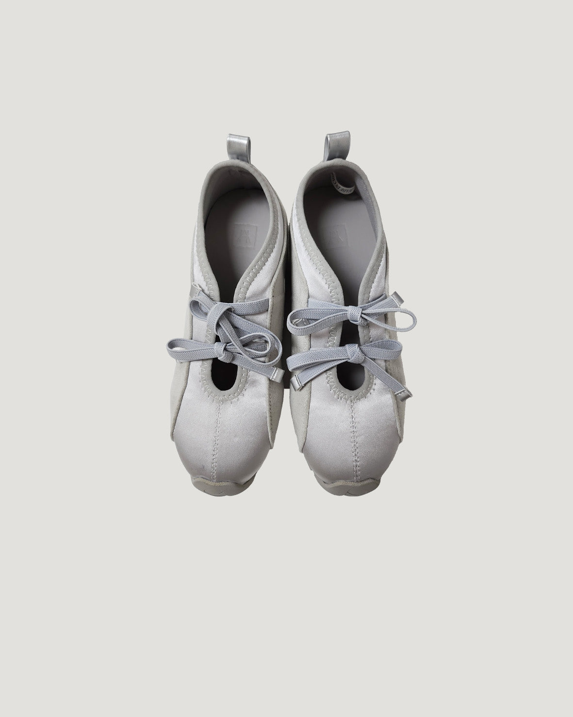 satin switching ribbon girly sneakers