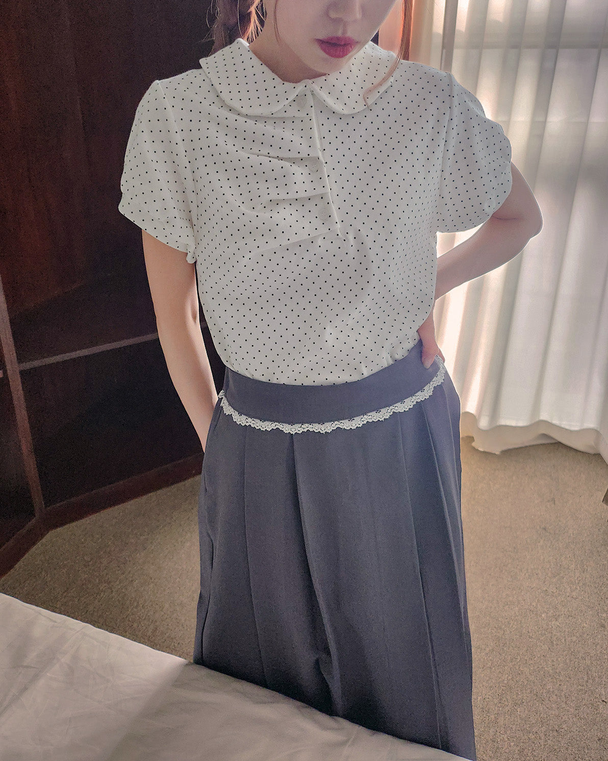 lace point pleated midi skirt