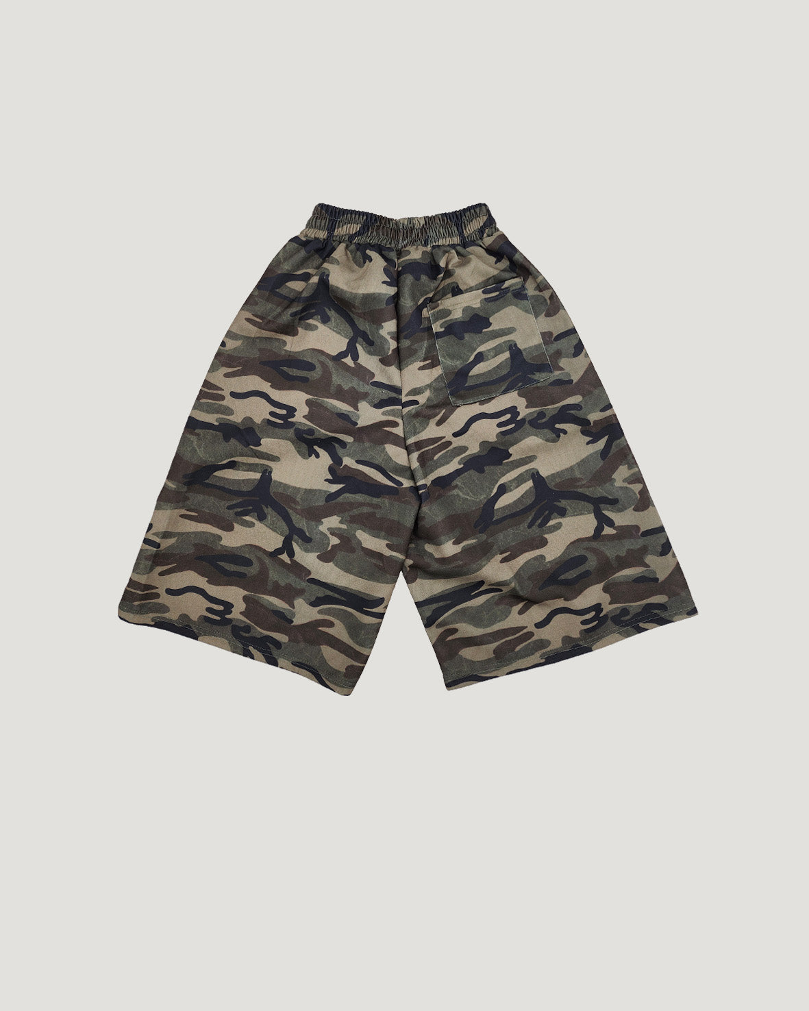 camo lettering logo half pants