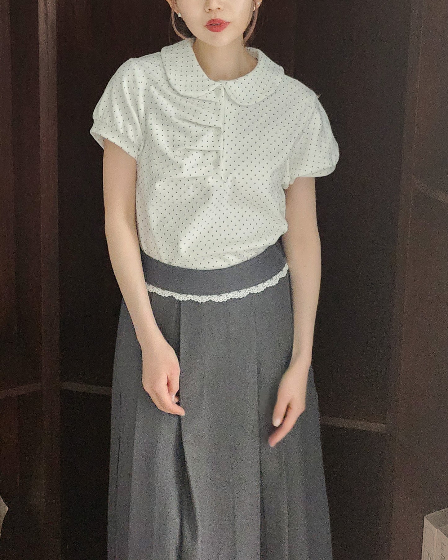 dot puff sleeve collar T