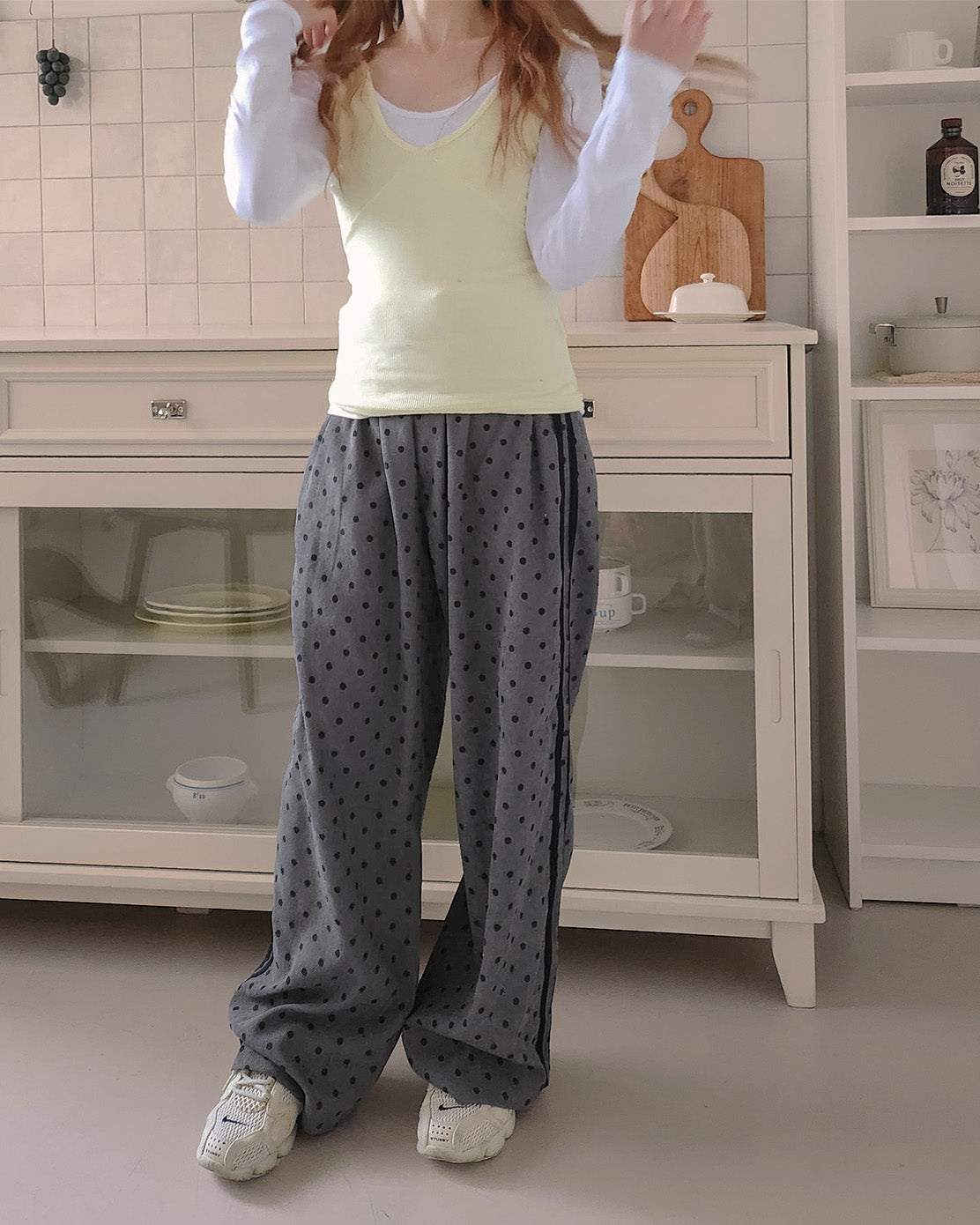 dot side line light corduroy pants