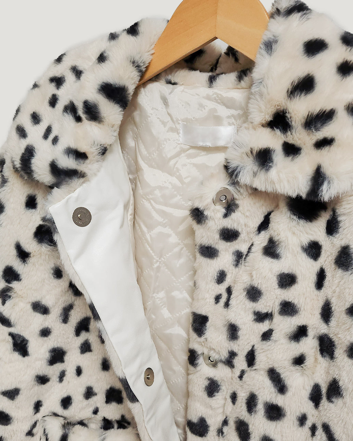 dalmatian pattern collar fur jacket