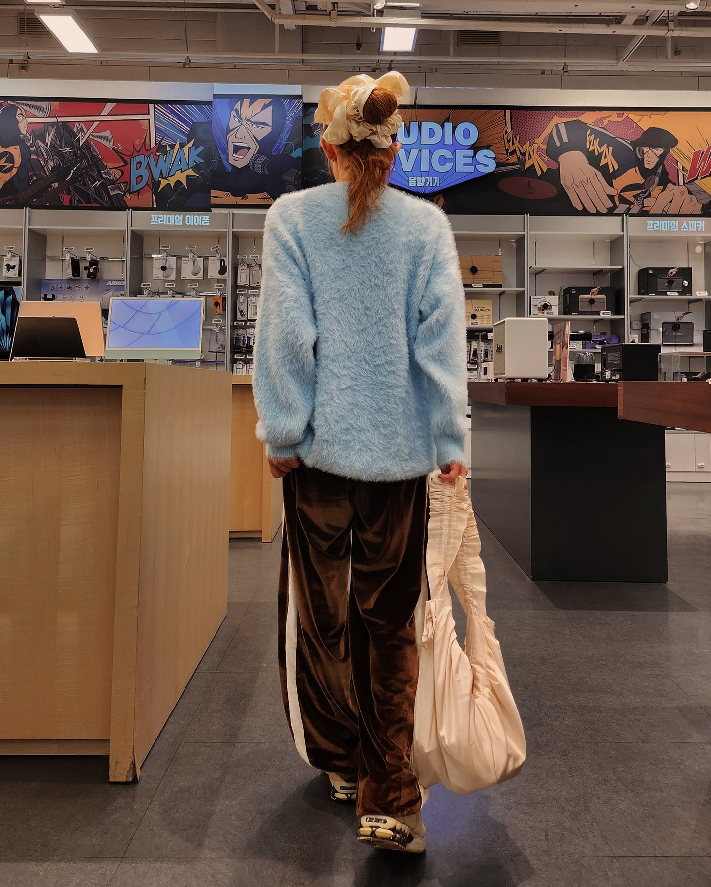 round neck shaggy knit