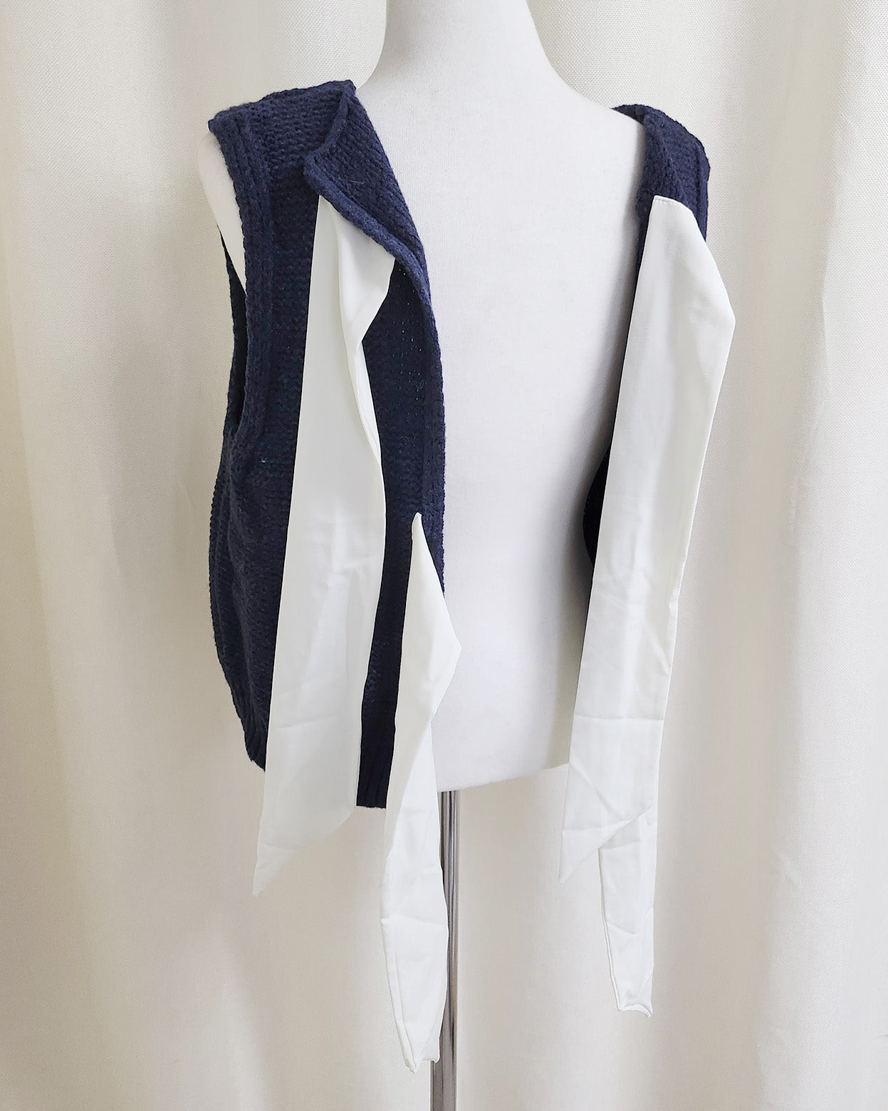 back ribbon knit vest