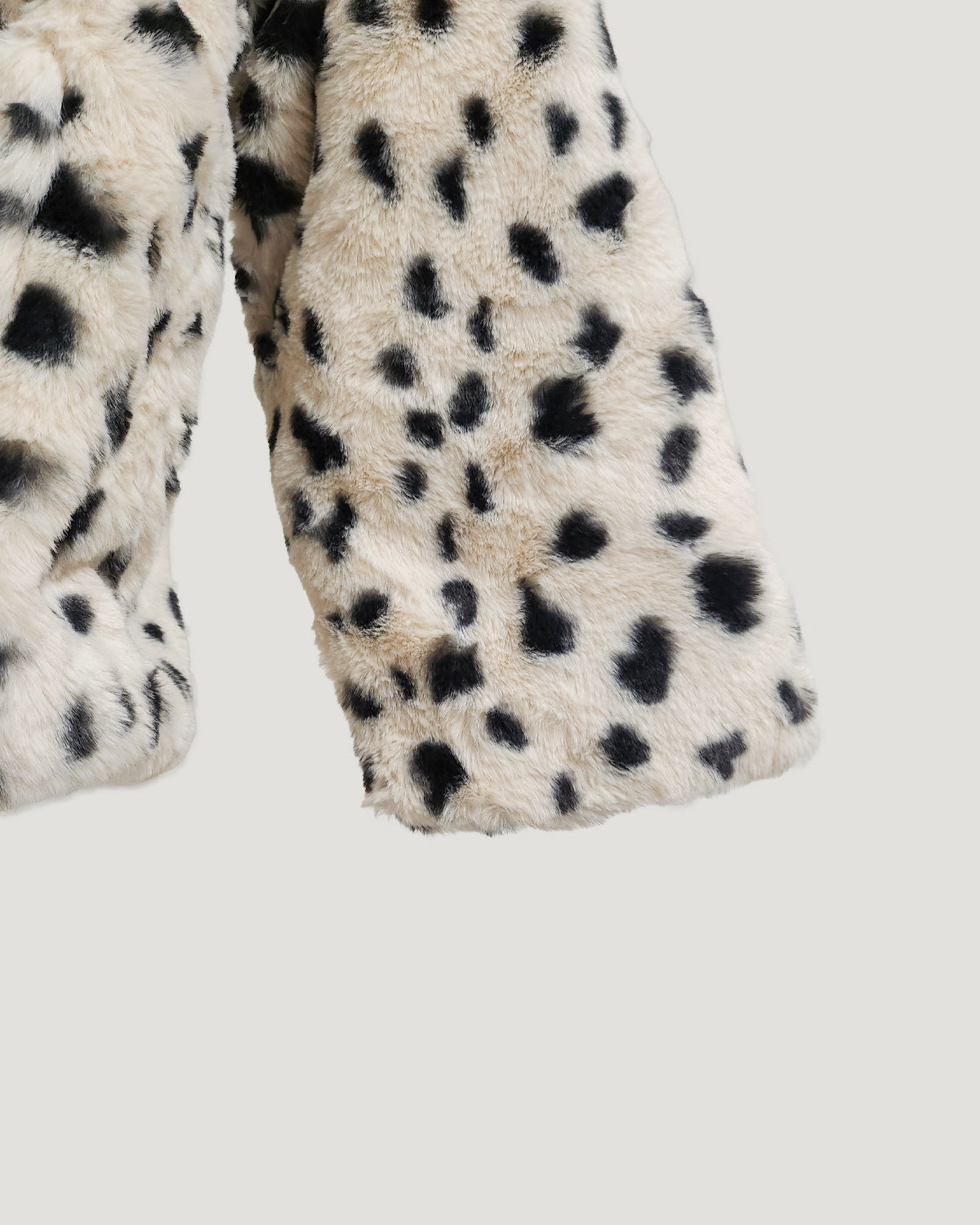 dalmatian pattern collar fur jacket