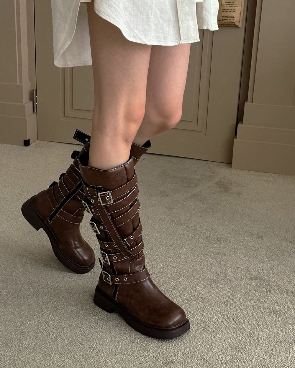 overlapped belt boots