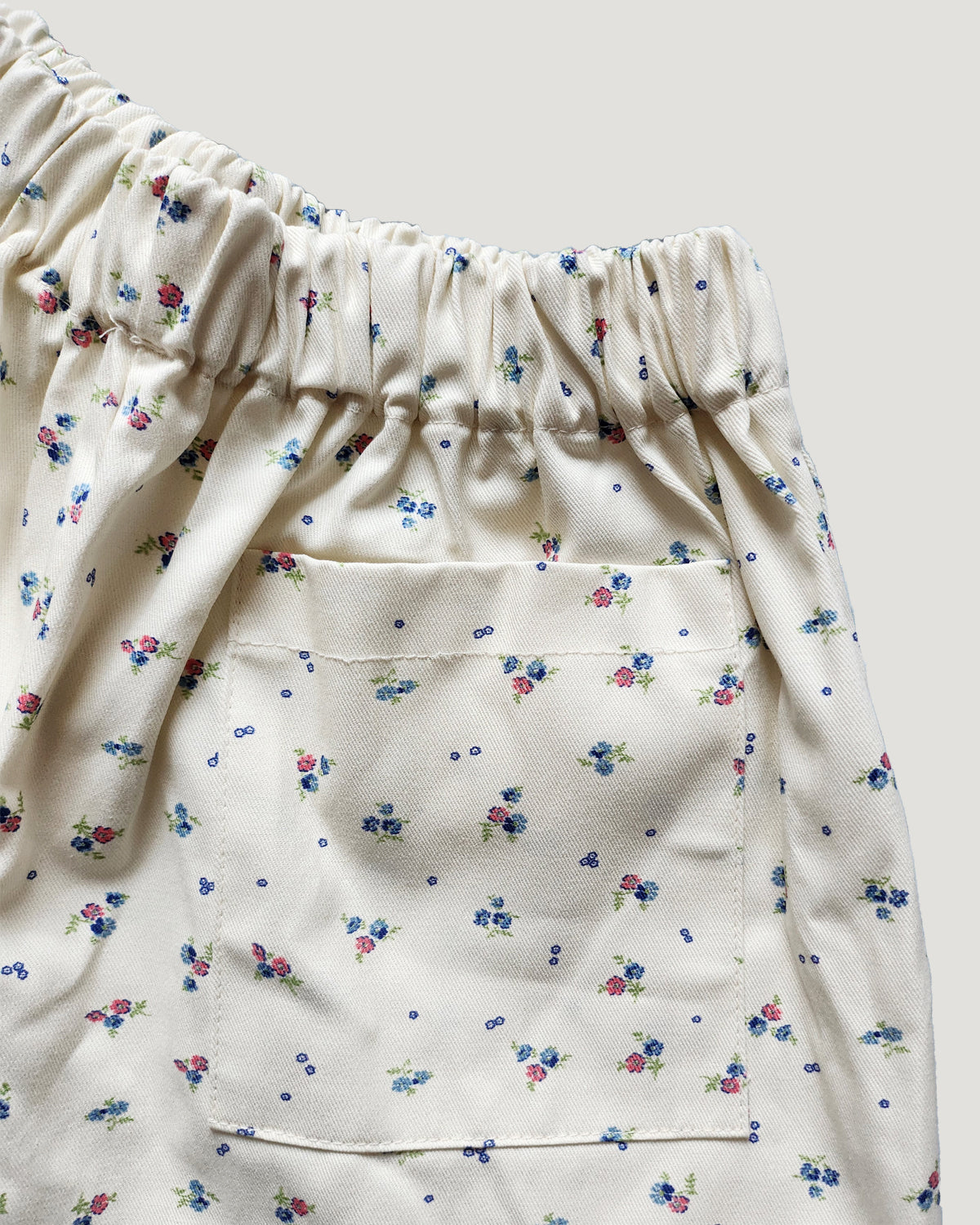 flower short pants