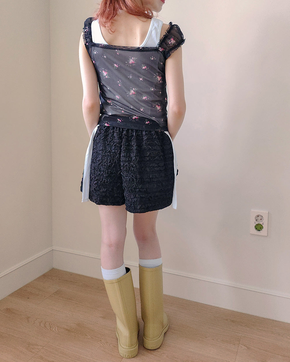 frill short pants