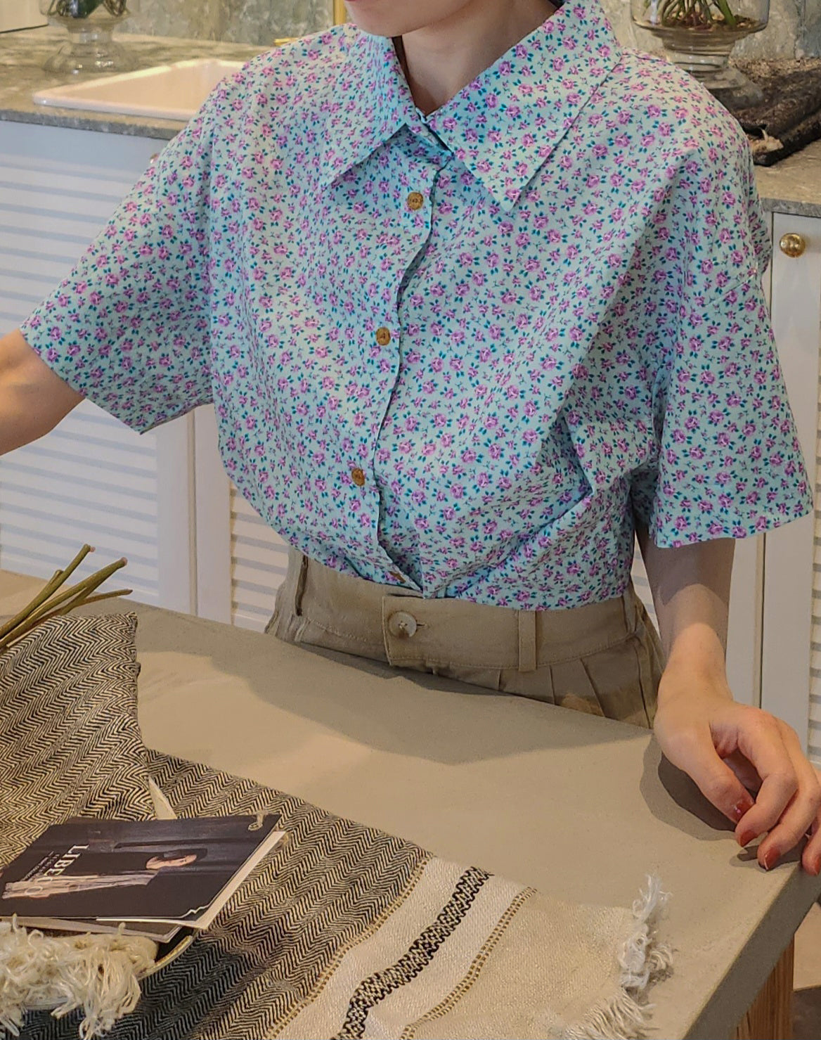 flower open collar shirt