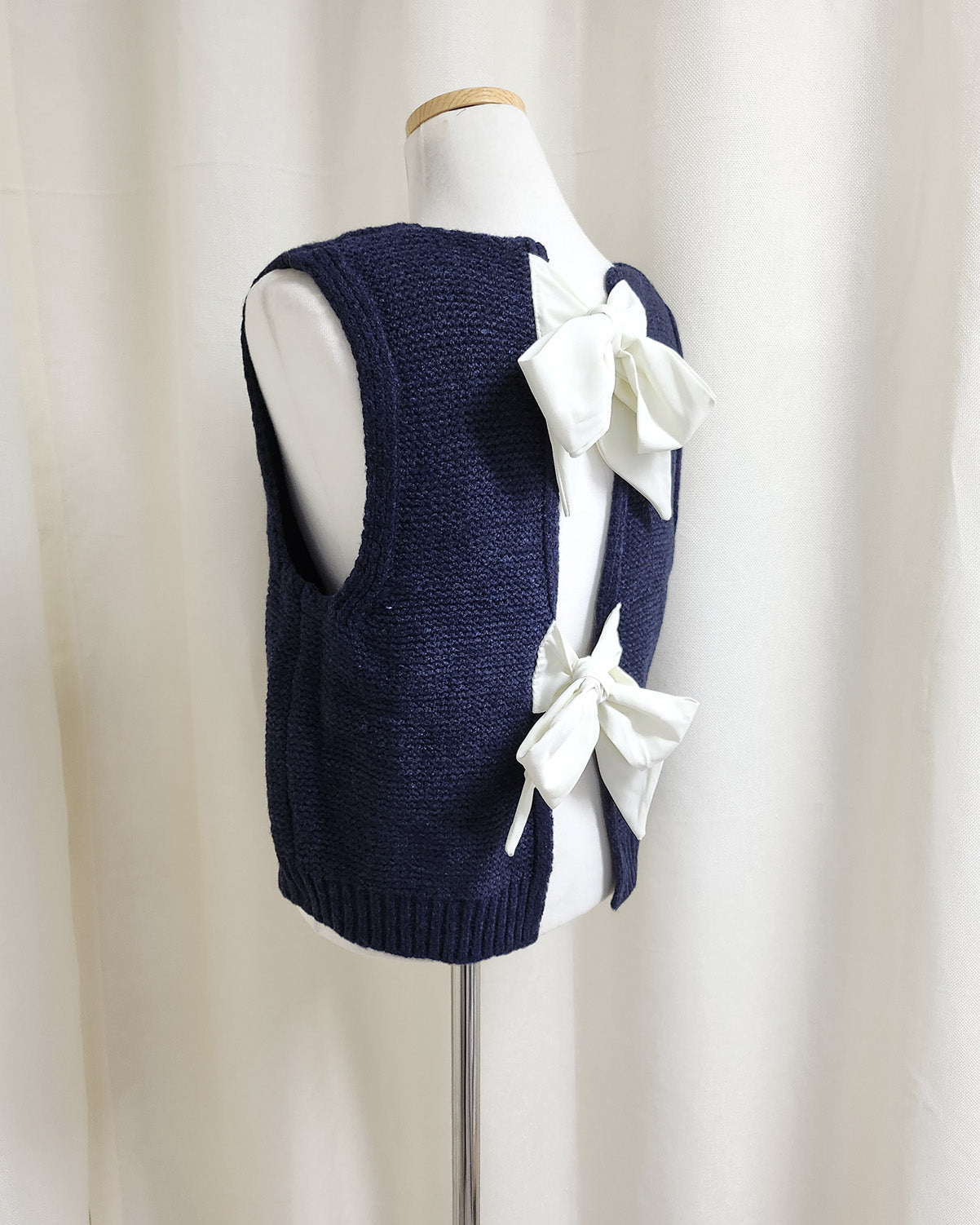 back ribbon knit vest