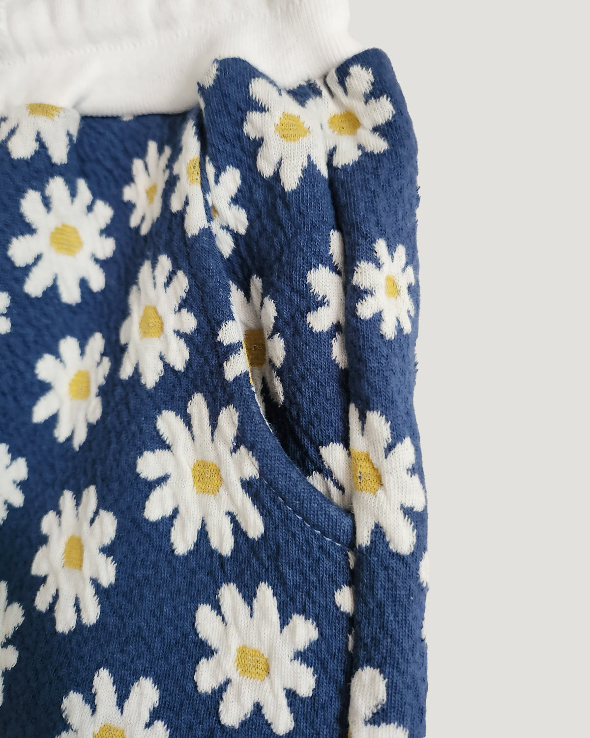 daisy short pants