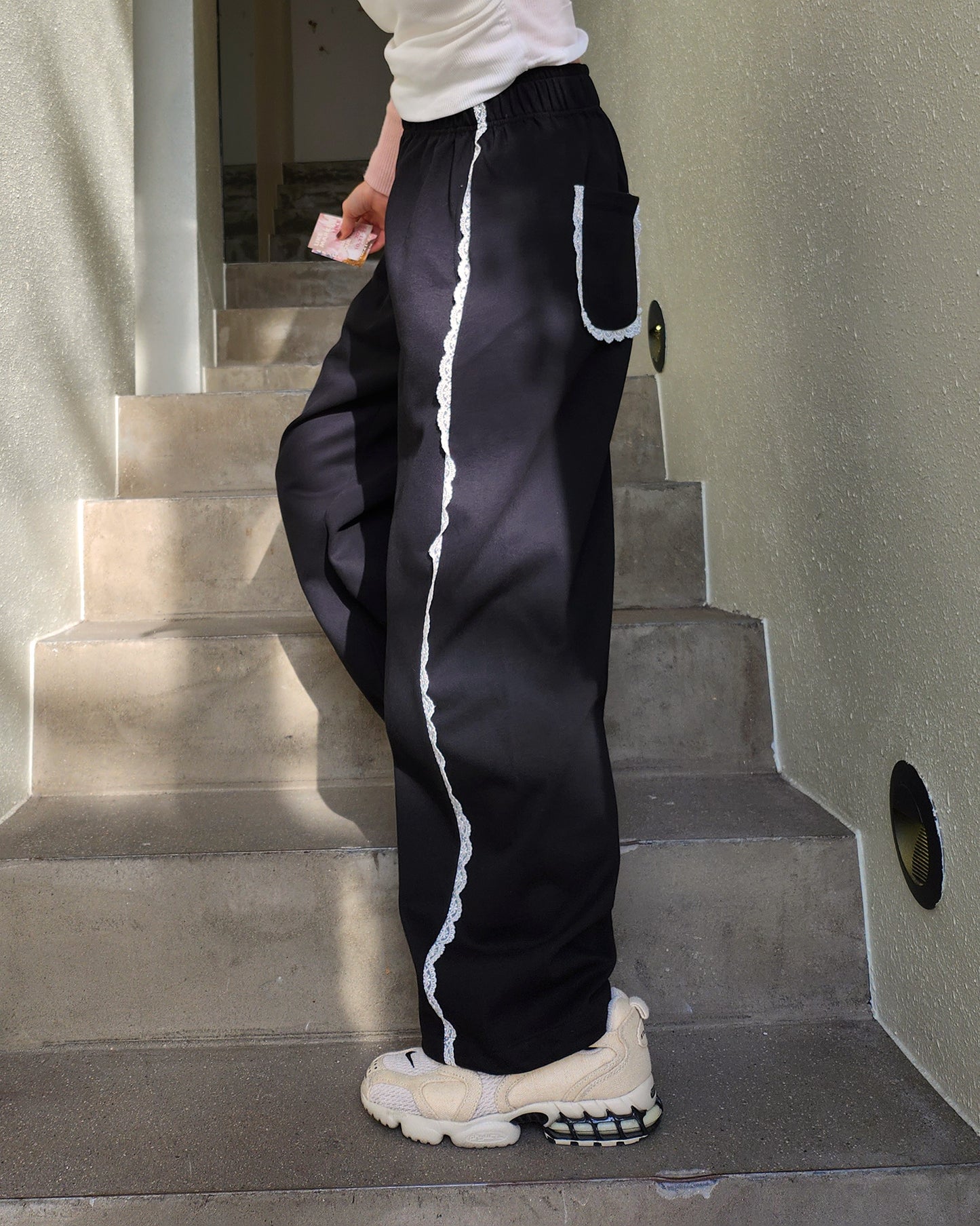 lace line sweat jogger pants