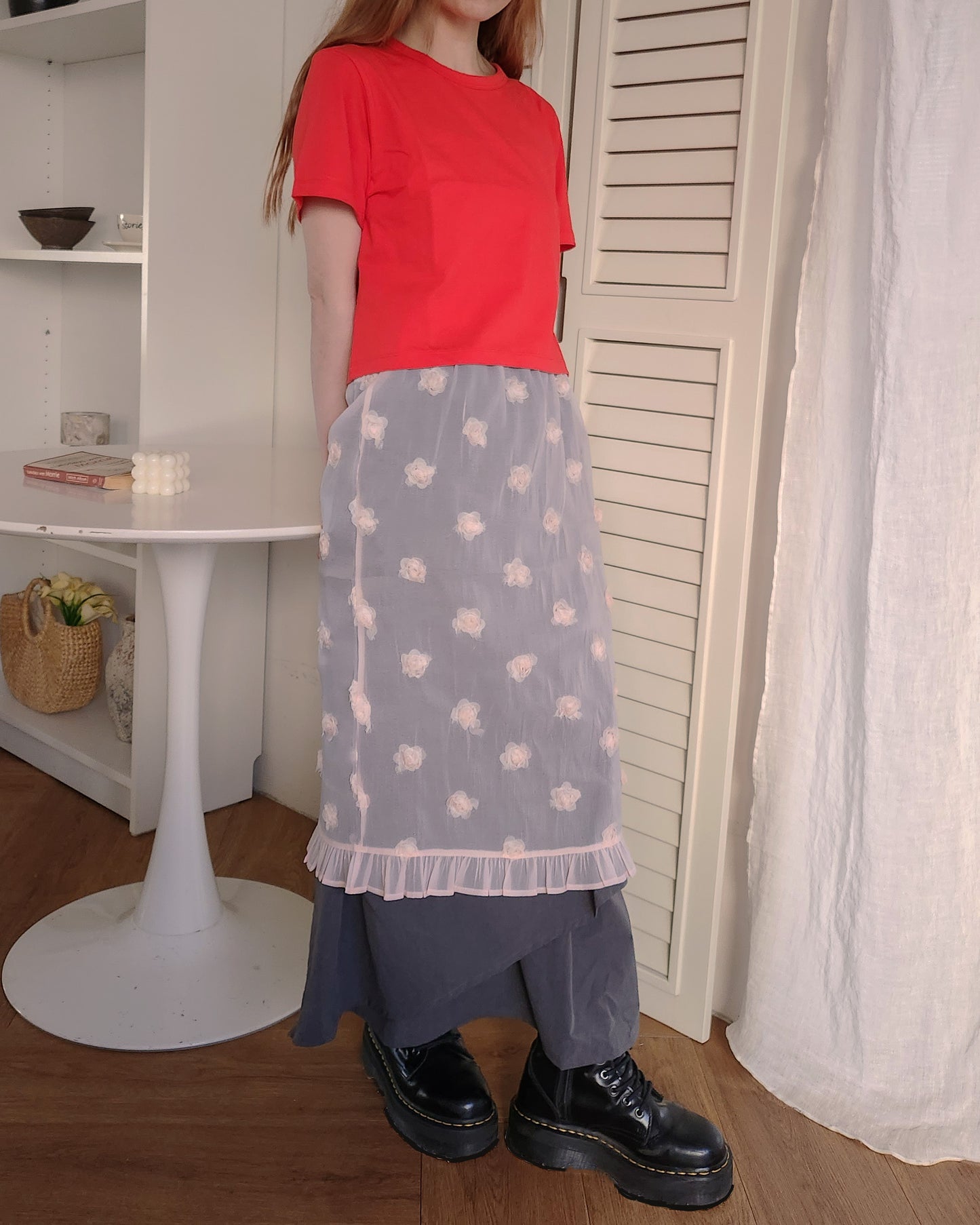 rose motif frill sheer skirt