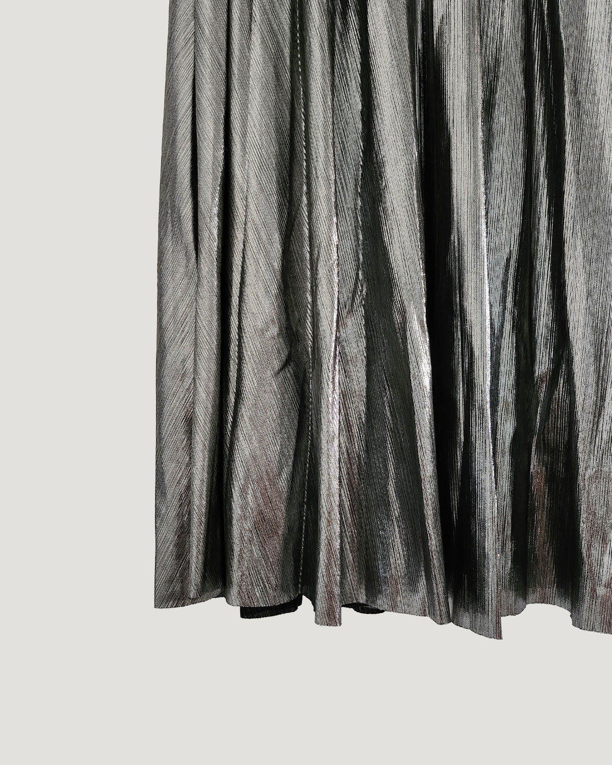 metallic pleated skirt