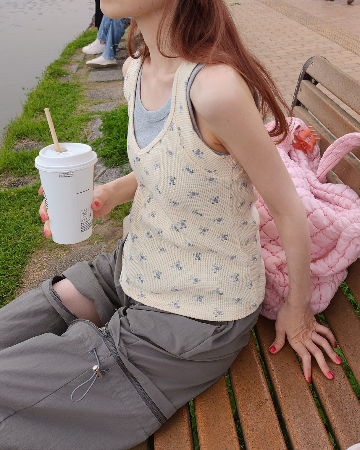 flower waffle sleeve less top