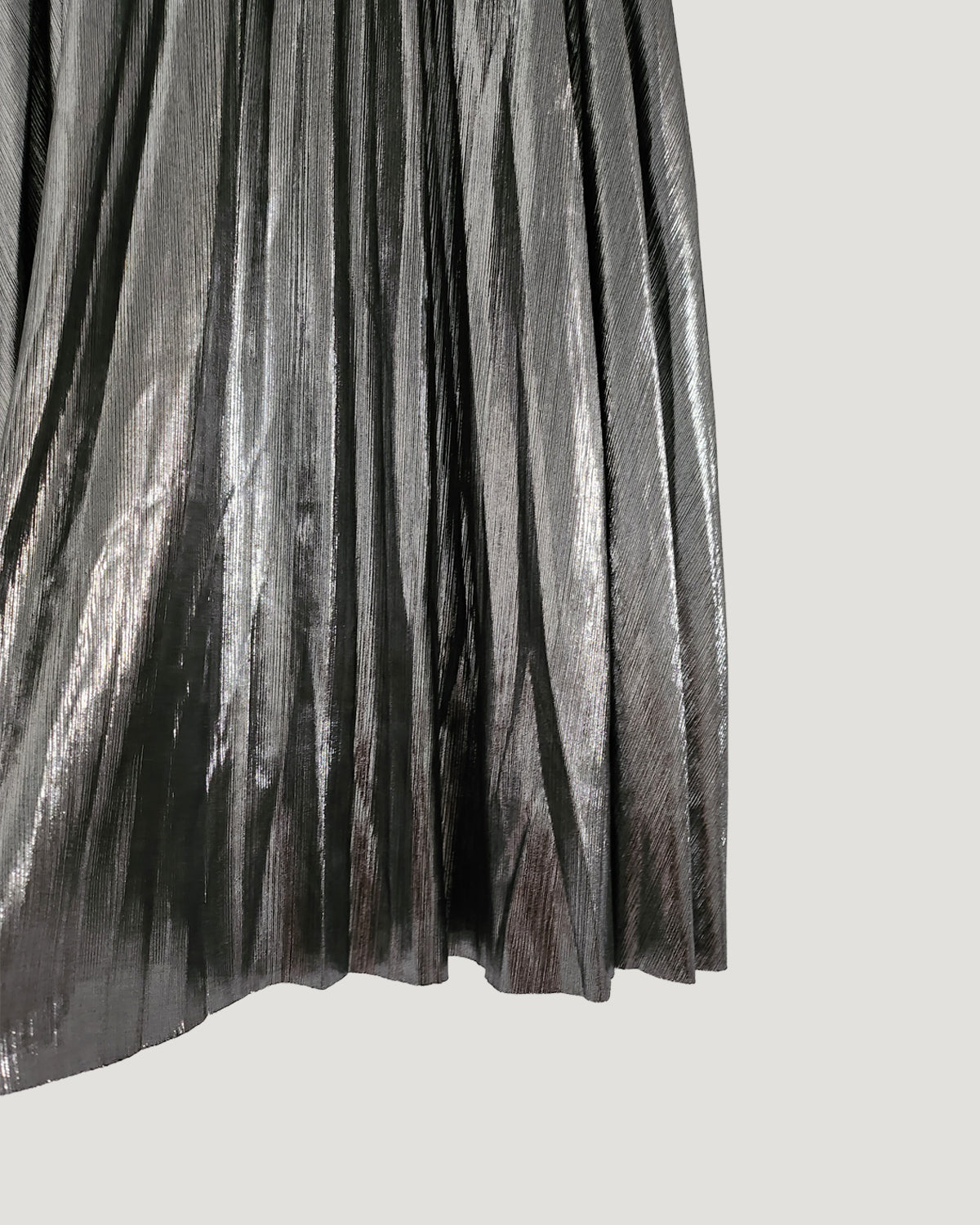 metallic pleated skirt