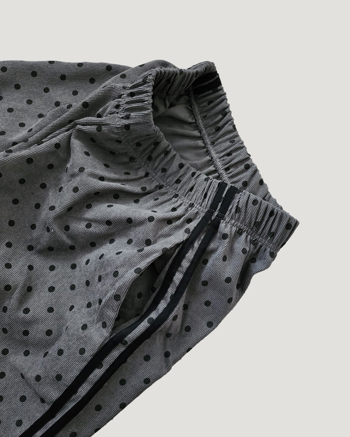 dot side line light corduroy pants