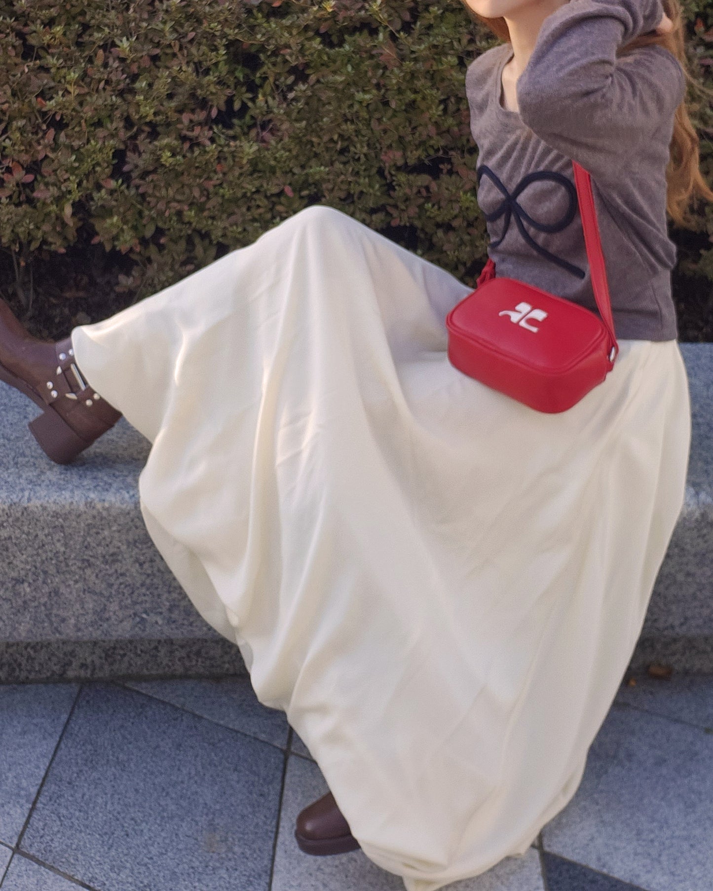 ribbon embroidery light knit T