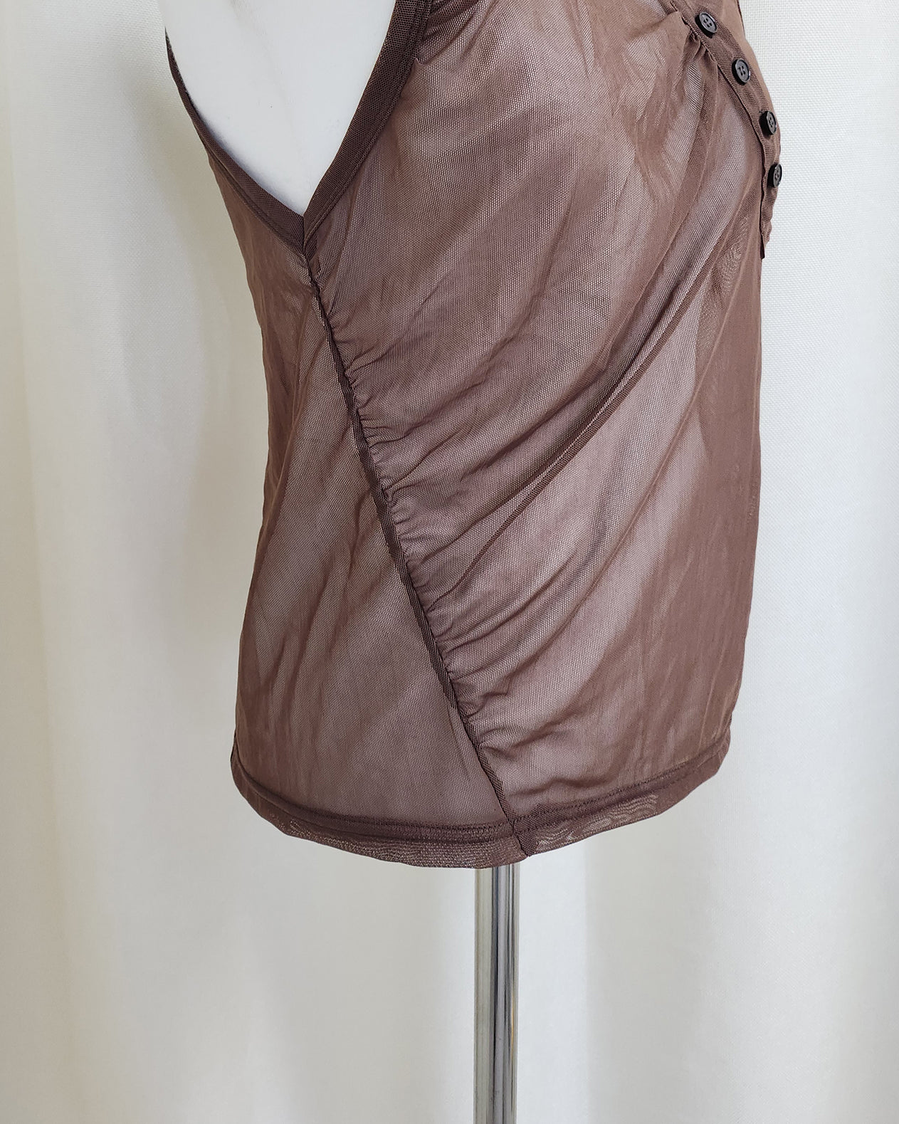 henry neck sheer sleeve less top