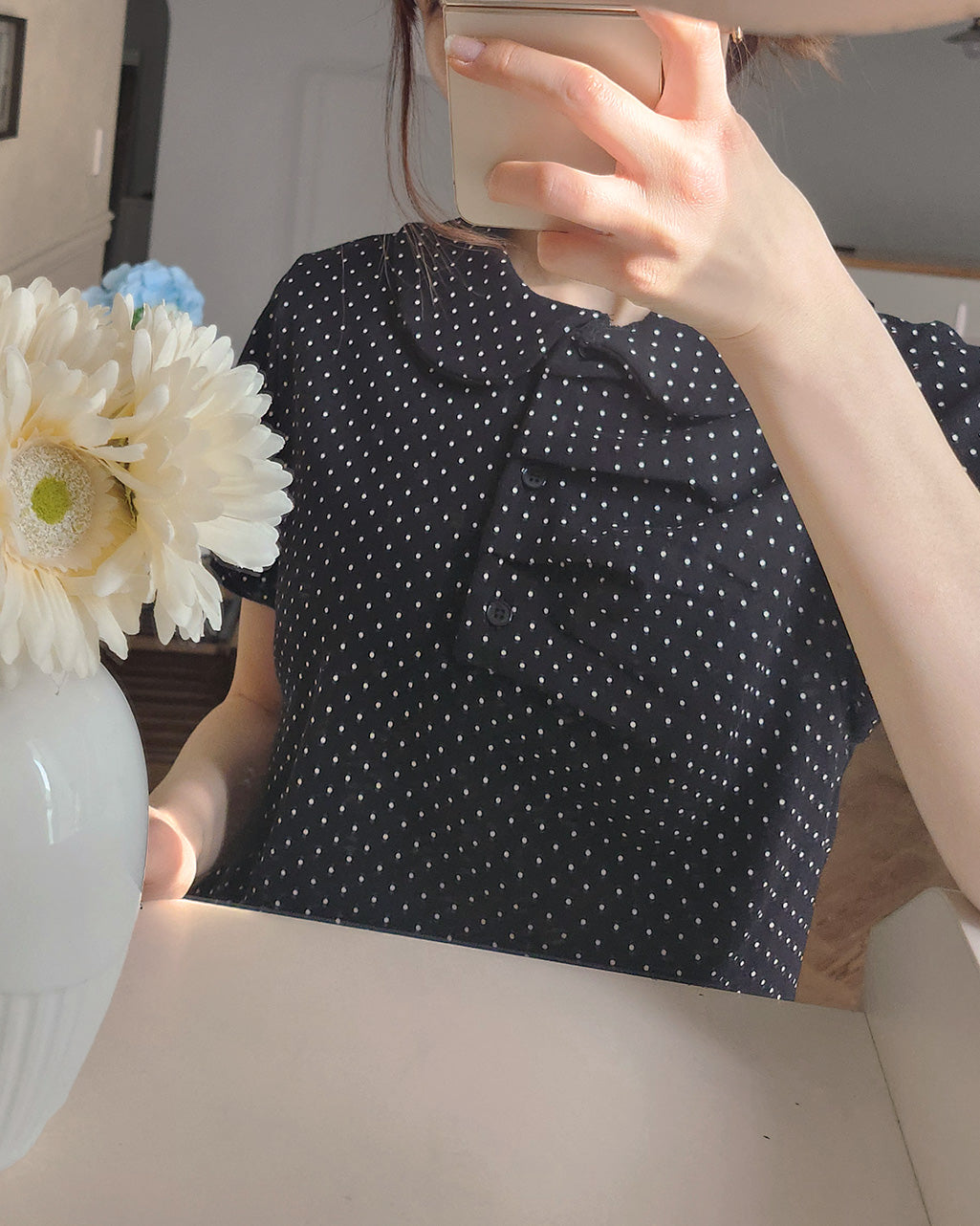 dot puff sleeve collar T