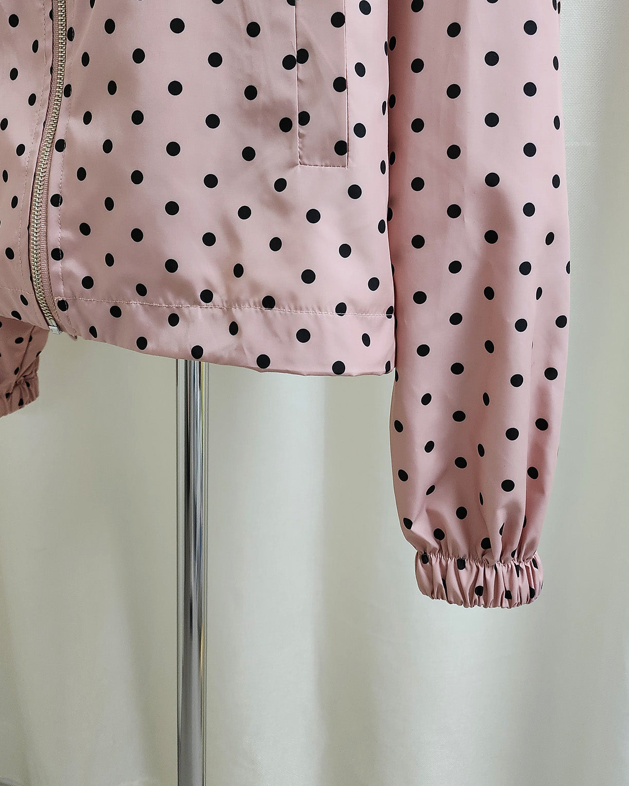 dot frill nylon blouson