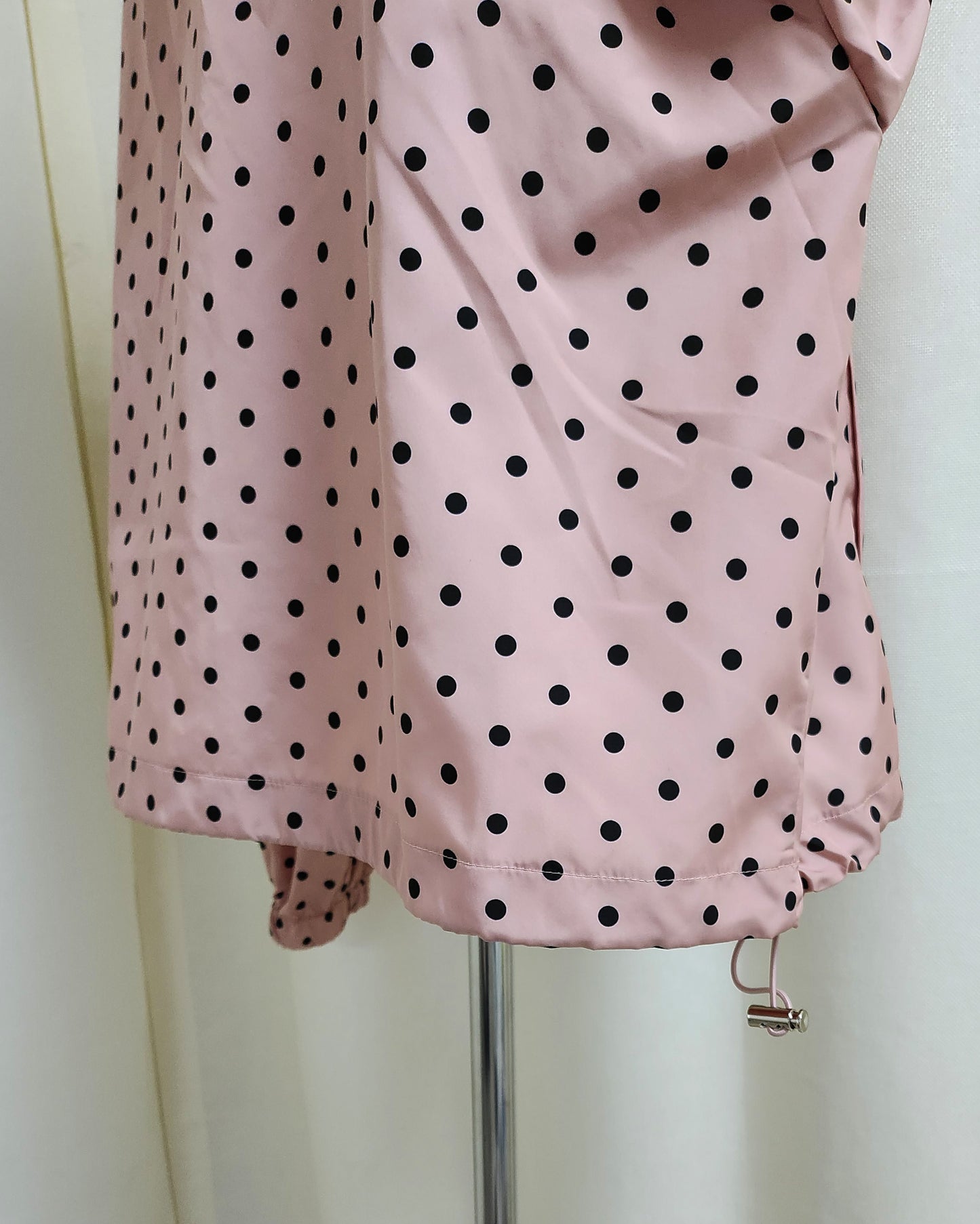 dot frill nylon blouson
