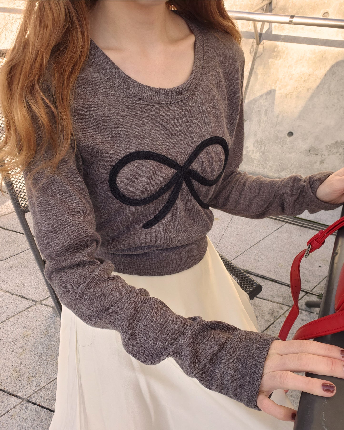 ribbon embroidery light knit T