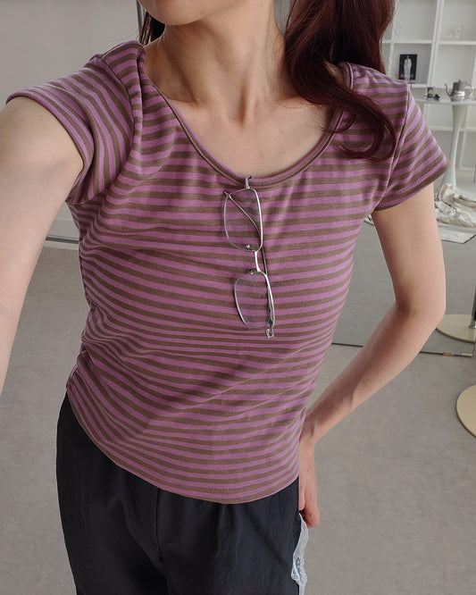 color stripe U neck T