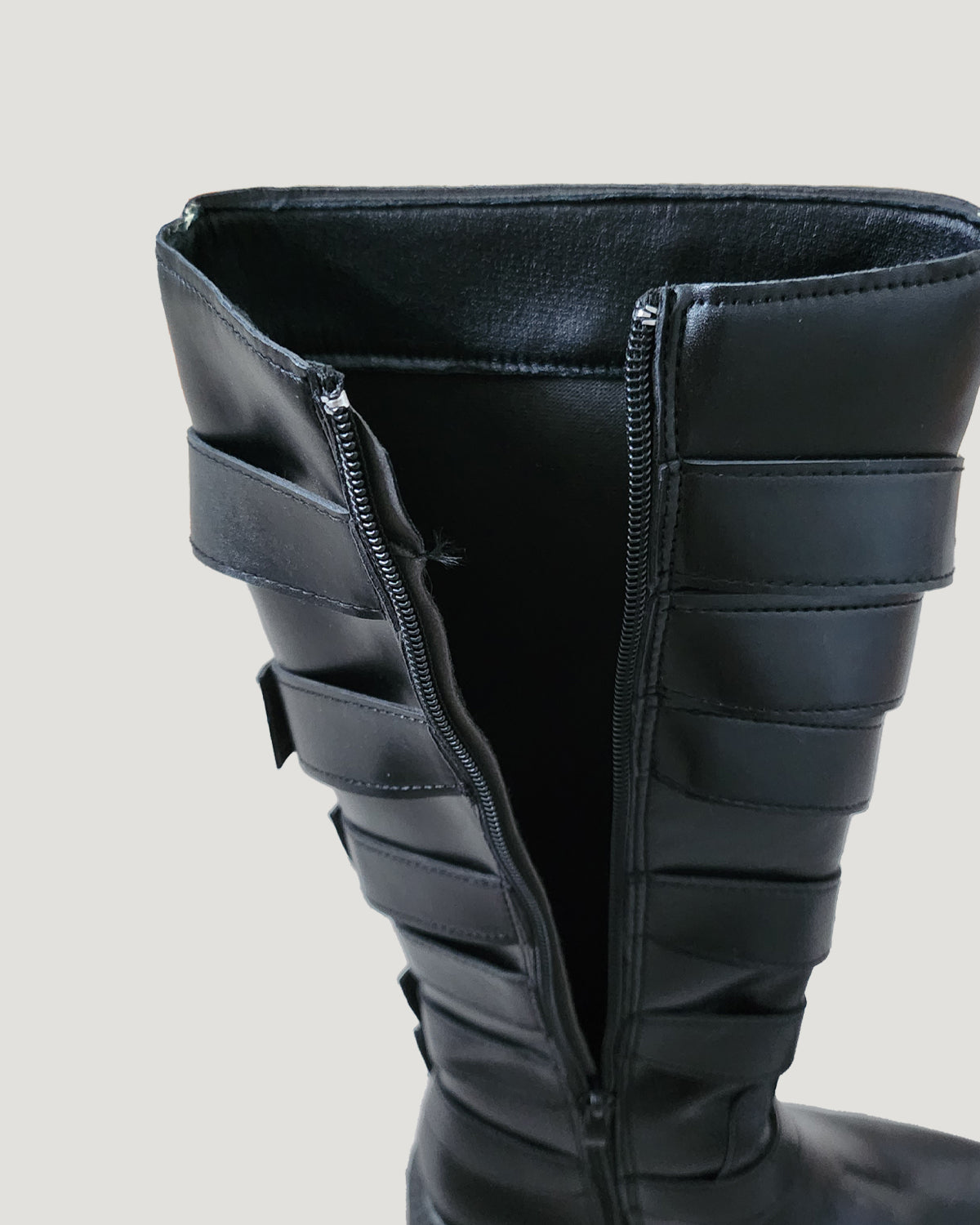 overlapped belt boots