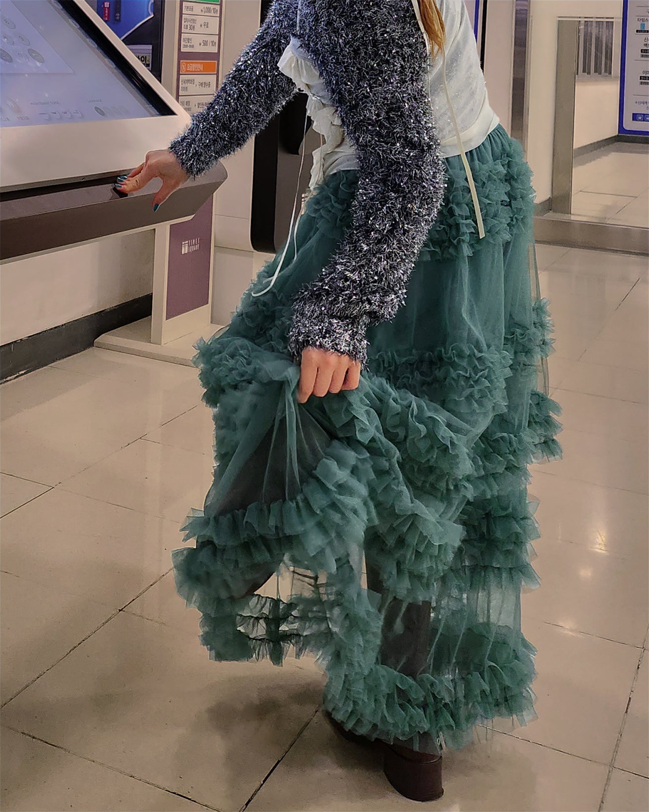tiered volume frill tulle skirt