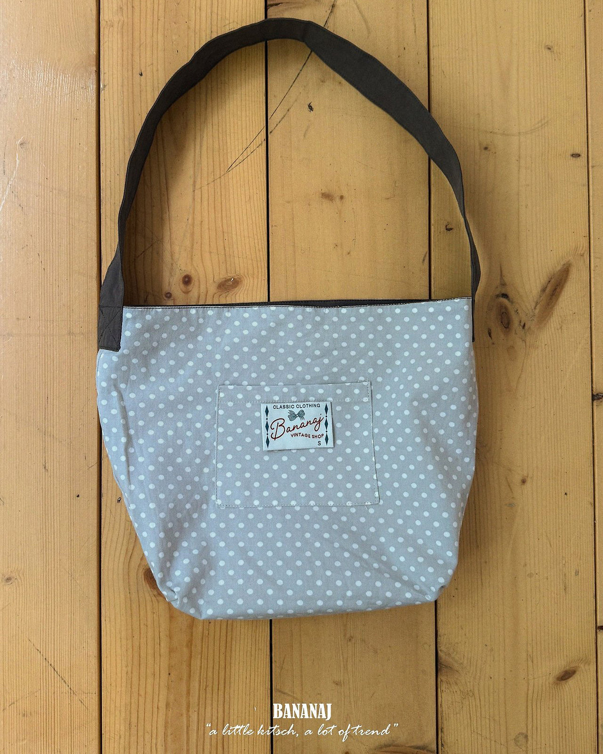 【BANANAJ】friends bag