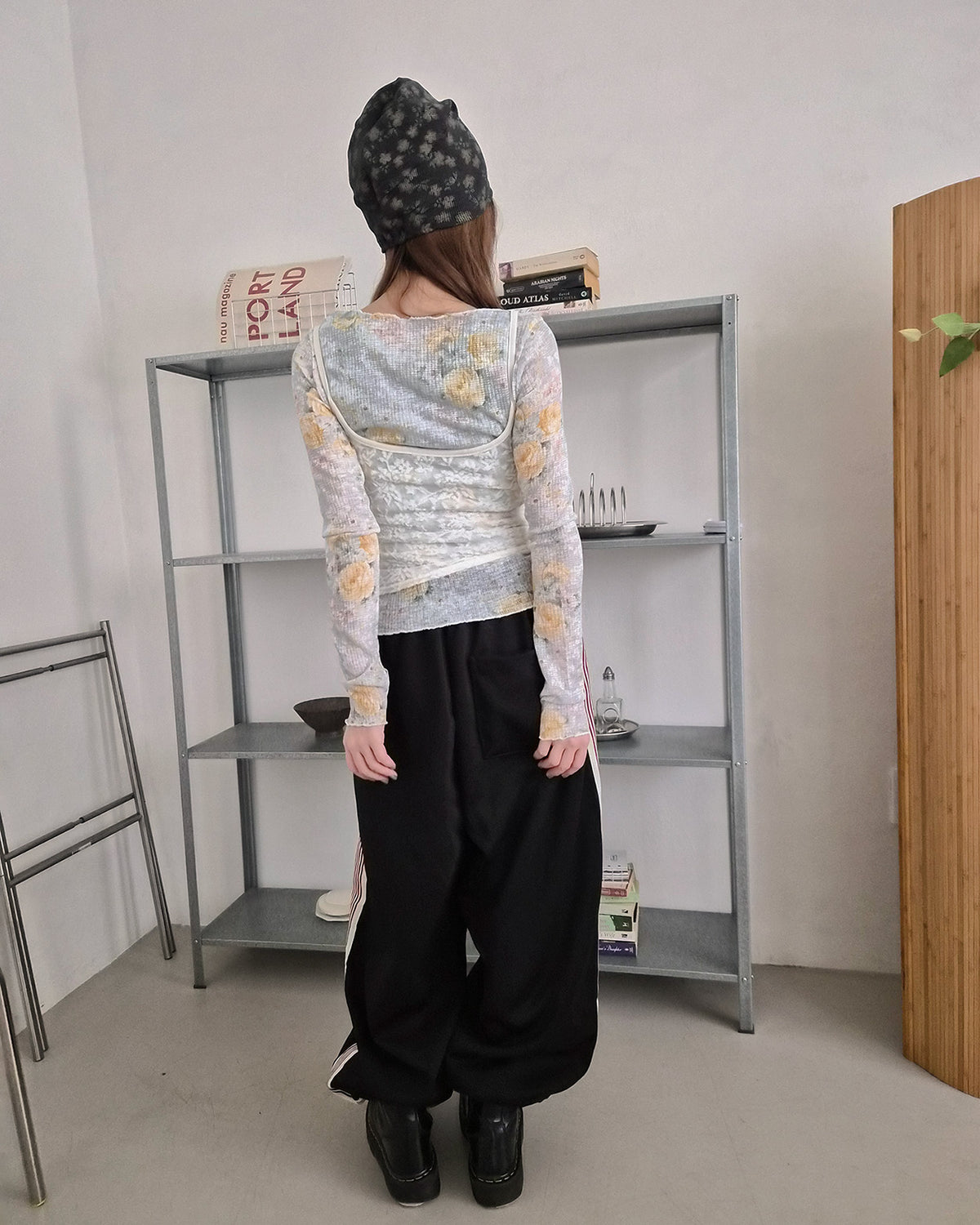 red line wide track pants