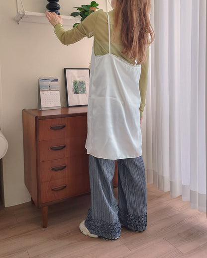 stripe hem frill pants