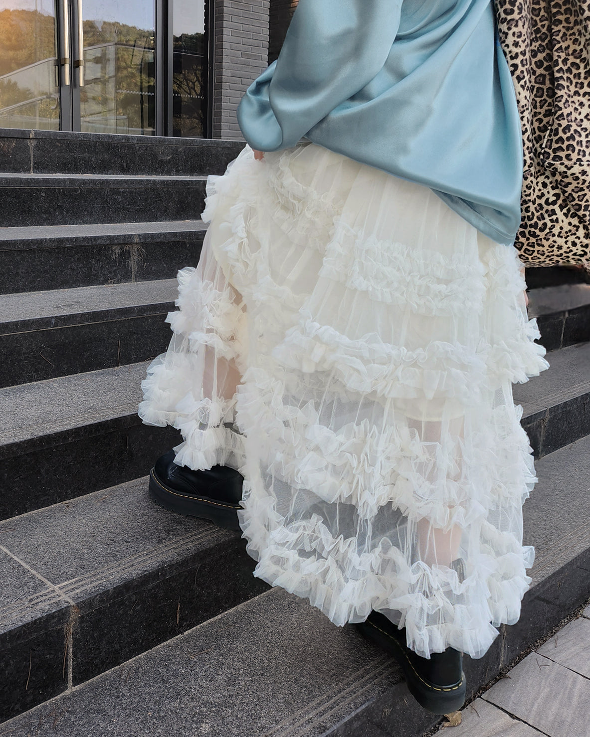 tiered volume frill tulle skirt
