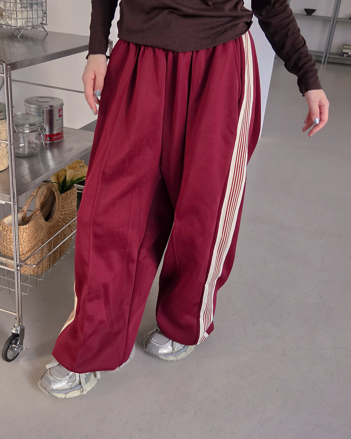 red line wide track pants
