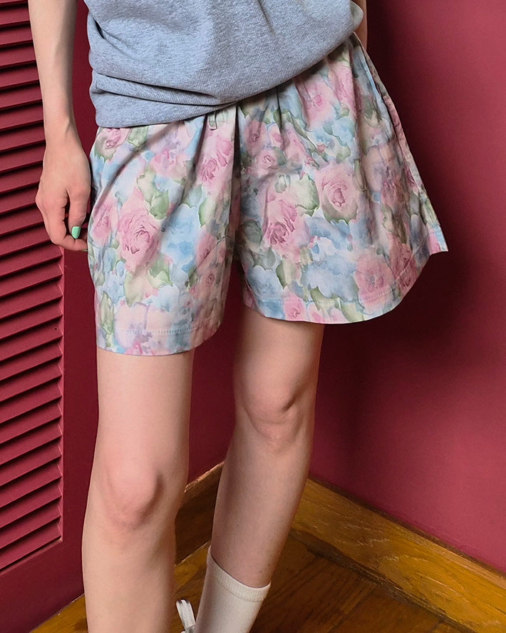 blurred flower short pants
