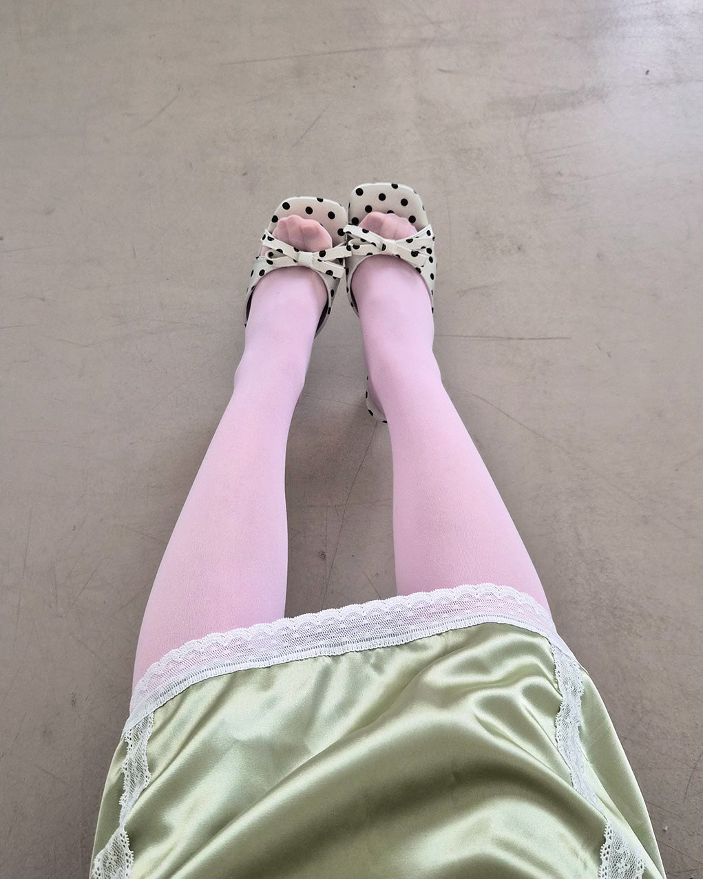dot ribbon design heel mule