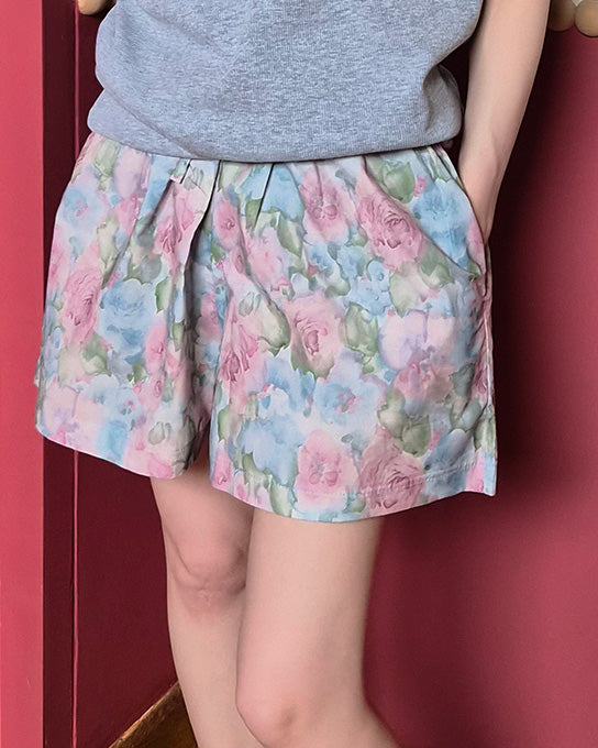blurred flower short pants