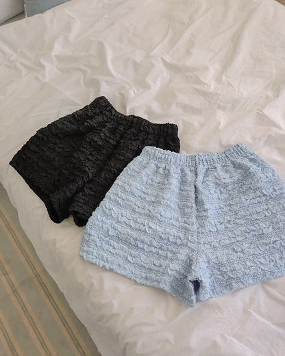 frill short pants