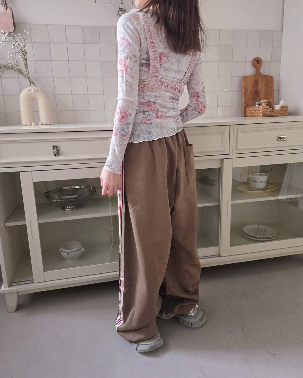 red line wide track pants