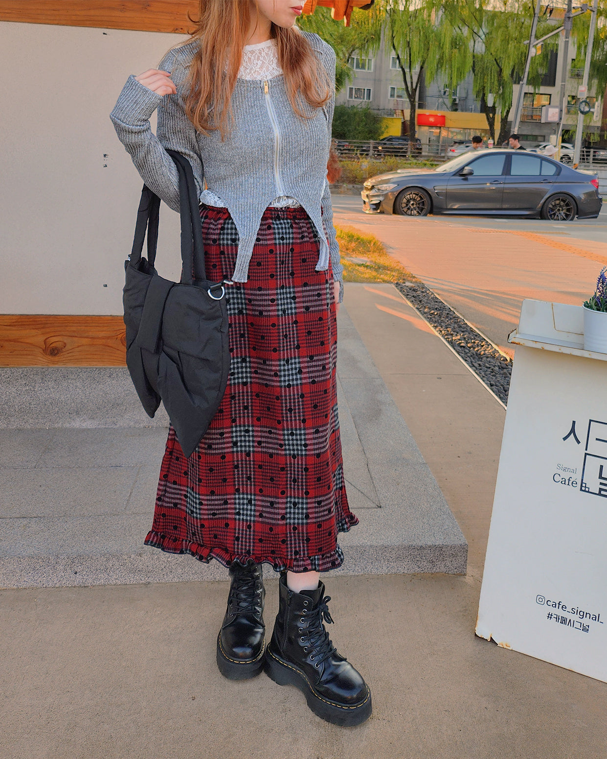 dot check frill middle skirt