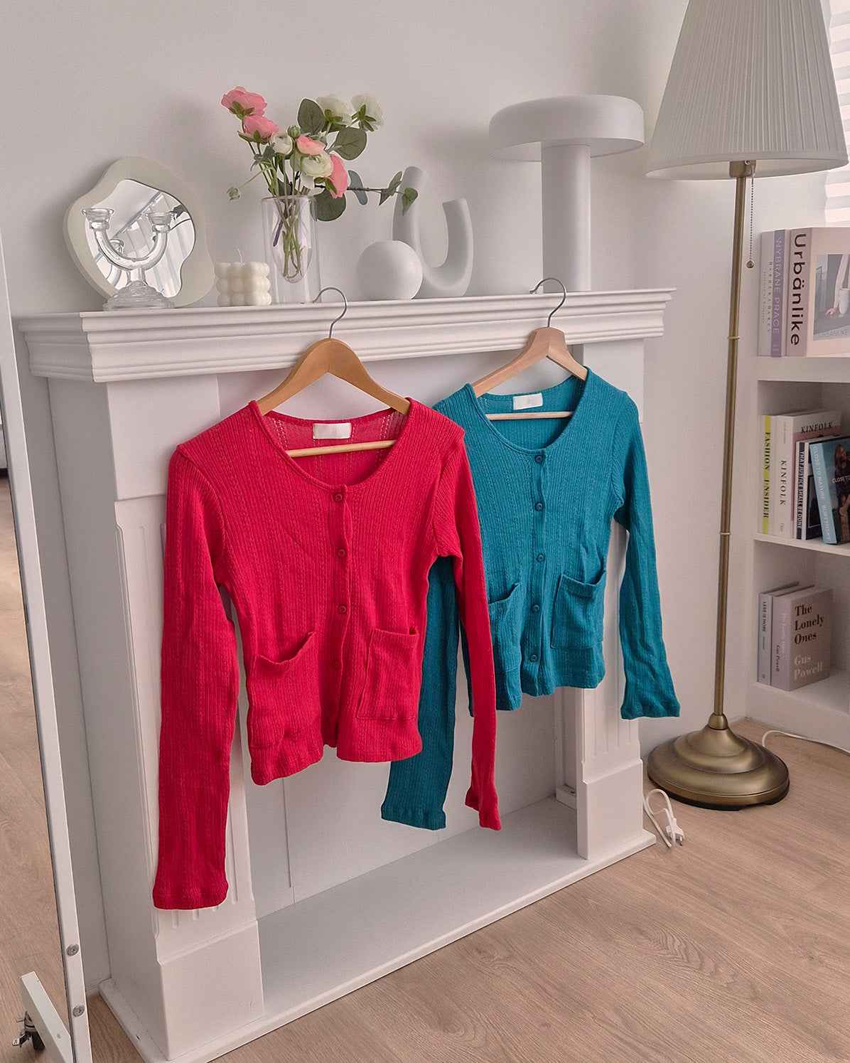 pocket point round neck cardigan