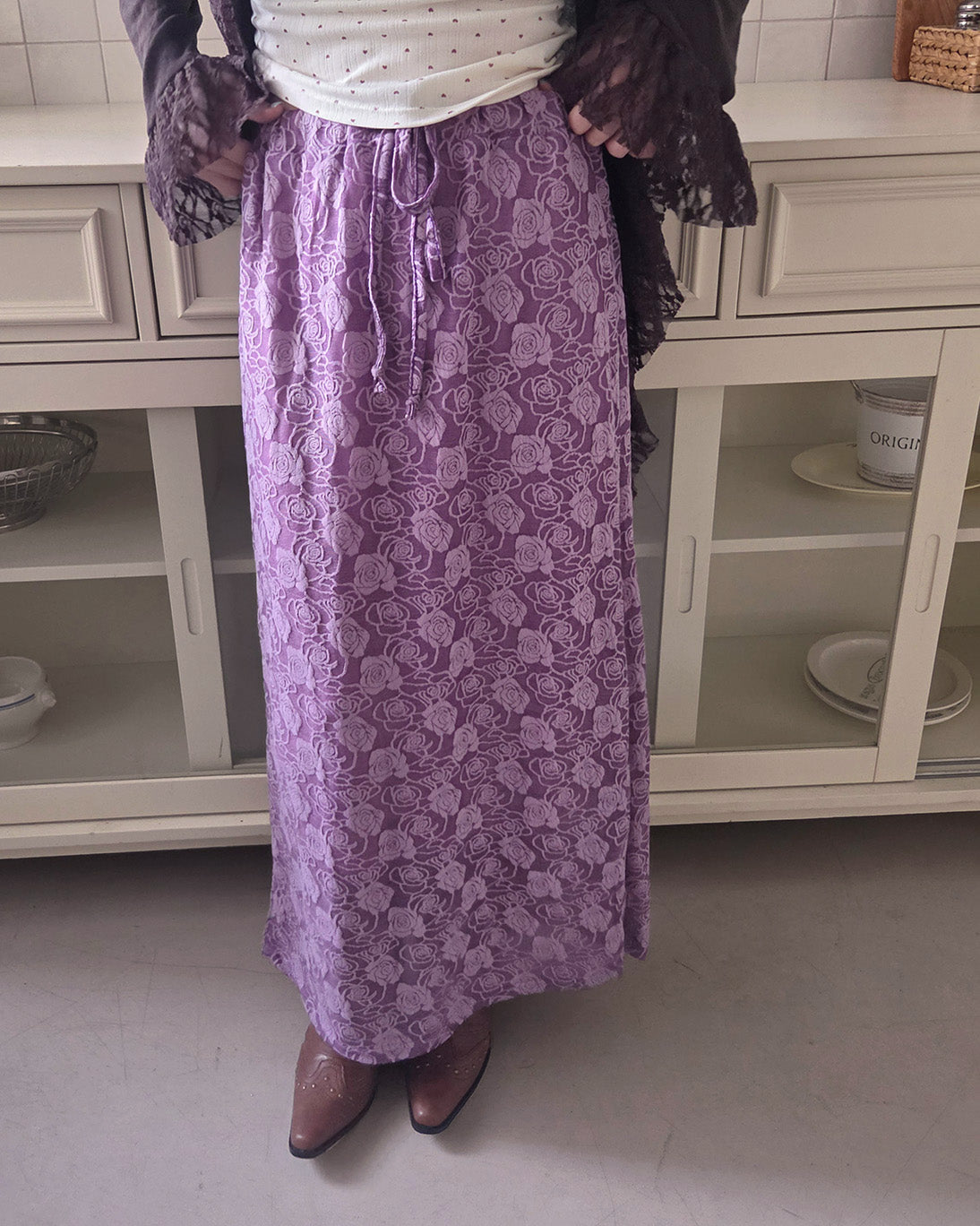 vintage like rose pattern long skirt